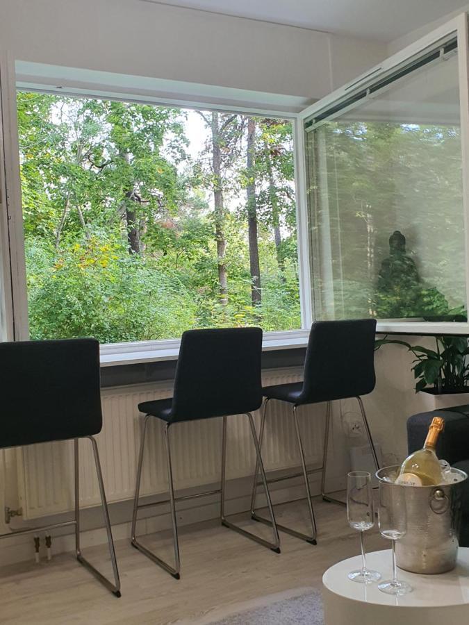 Close To The Metro And The Beach!!! With A View Of The Scandinavian Forest Estocolmo Exterior foto