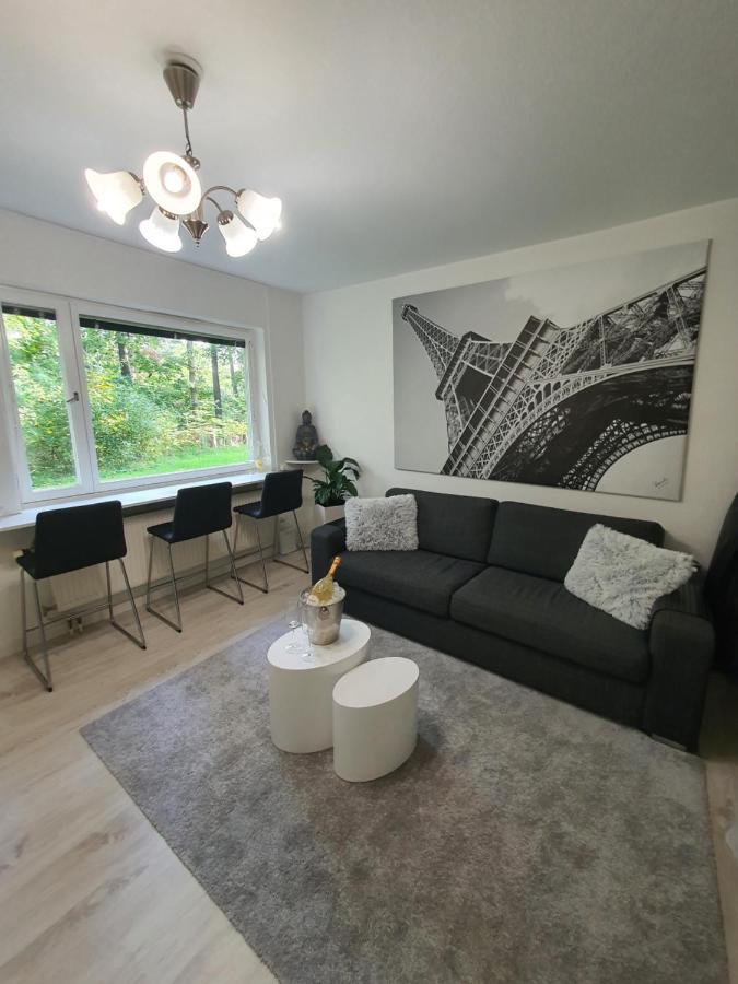 Close To The Metro And The Beach!!! With A View Of The Scandinavian Forest Estocolmo Exterior foto